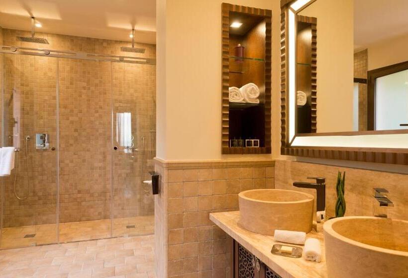 جناح ديلوكس مطل على البحر, Tiara Miramar Beach Hotel & Spa