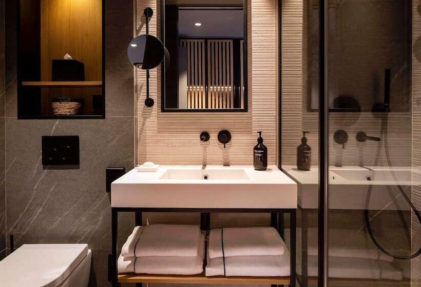 クラシックルーム, Victoria Palace