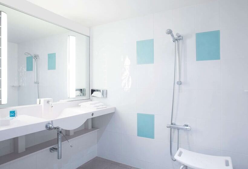 ダブルベッドのクラシックルーム, Novotel Nice Centre Vieux Nice