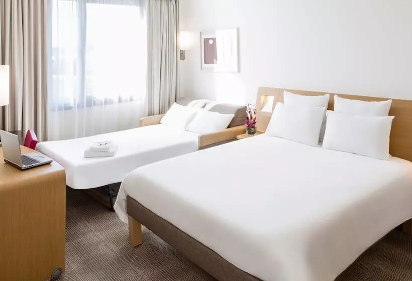 ダブルベッドのクラシックルーム, Novotel Nice Centre Vieux Nice