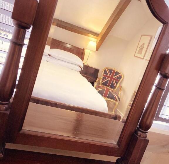 חדר דחוקס עם מיטת קינג, Inn For All Seasons