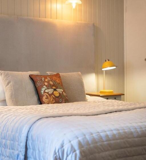 غرفة سوبيريور, Chester House