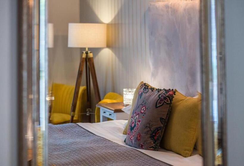 غرفة سوبيريور, Chester House