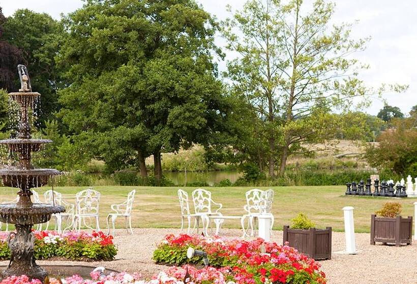 غرفة قياسية, Chilston Park