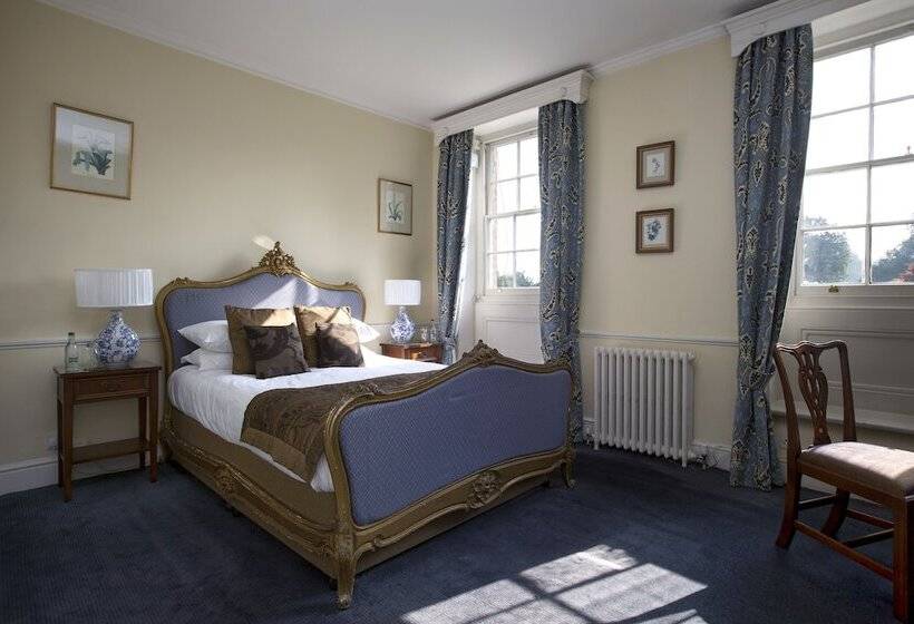 غرفة قياسية, Chilston Park