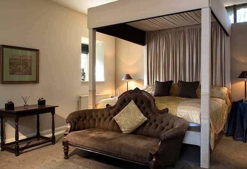 غرفة قياسية, Chilston Park