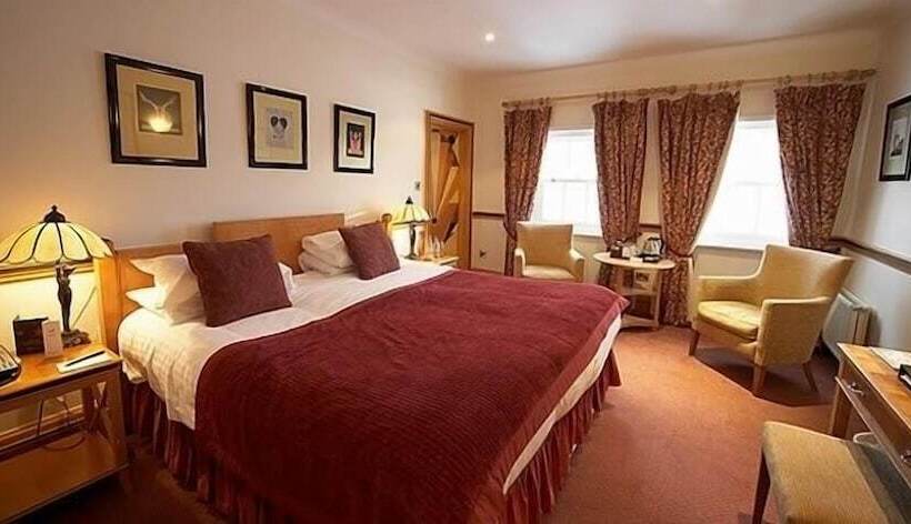 غرفة قياسية, Chilston Park