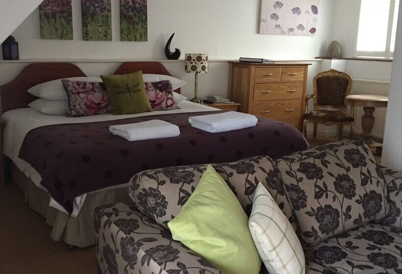 غرفة سوبيريور, Combe House