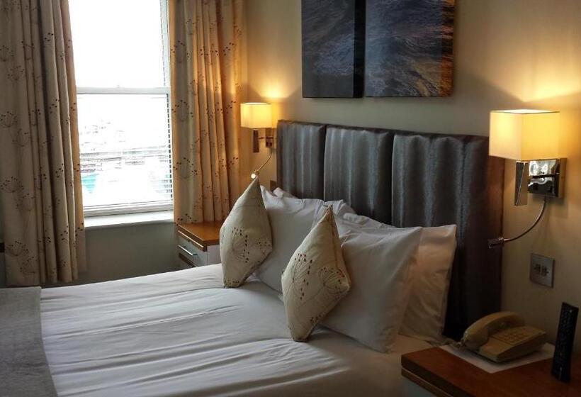 اتاق استاندارد با چشم‌انداز, Dolphin