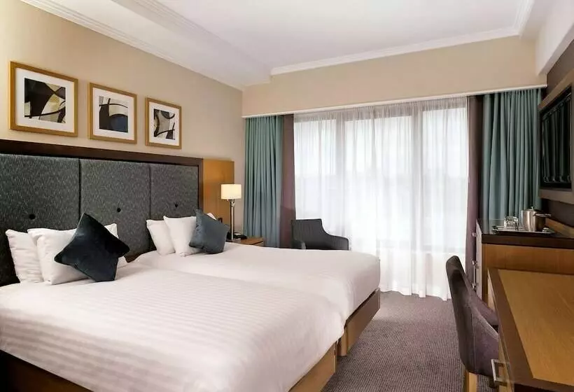 スタンダードルーム, Doubletree By Hilton  London  Victoria