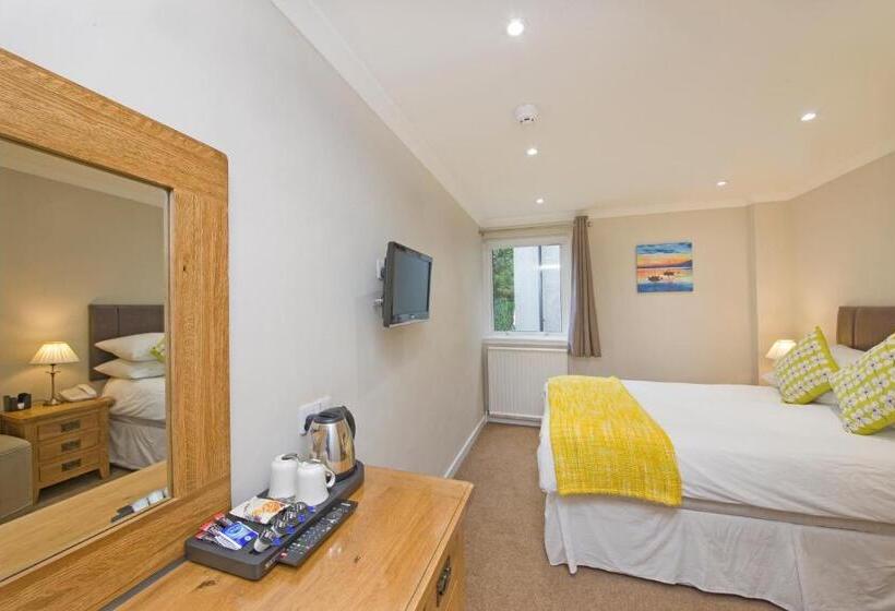 اتاق عادی, Falls Of Lora