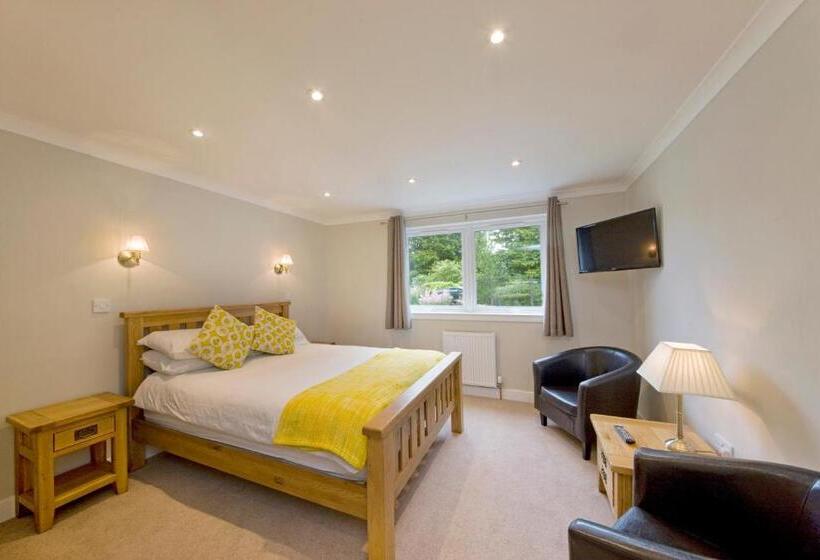 اتاق استاندارد با چشمانداز دریا, Falls Of Lora