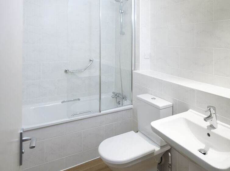 스탠다드 룸, George