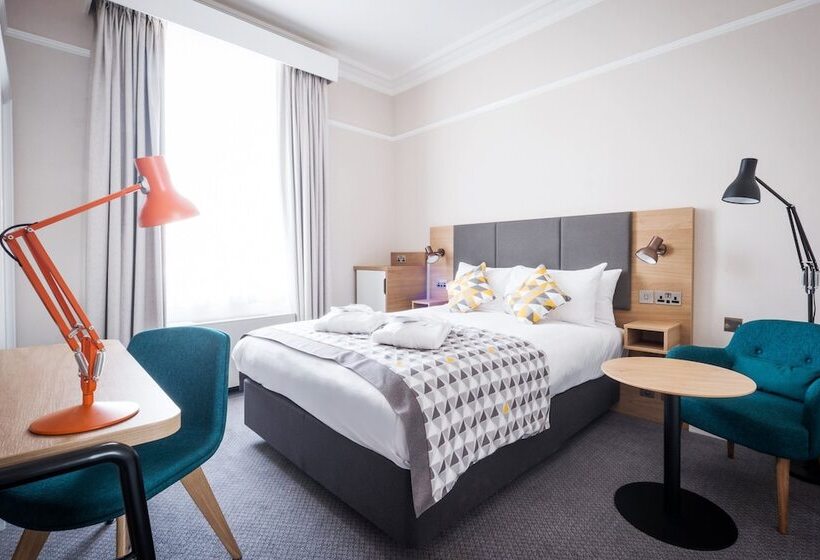 חדר סטנדרט, Holiday Inn Farnborough, An Ihg