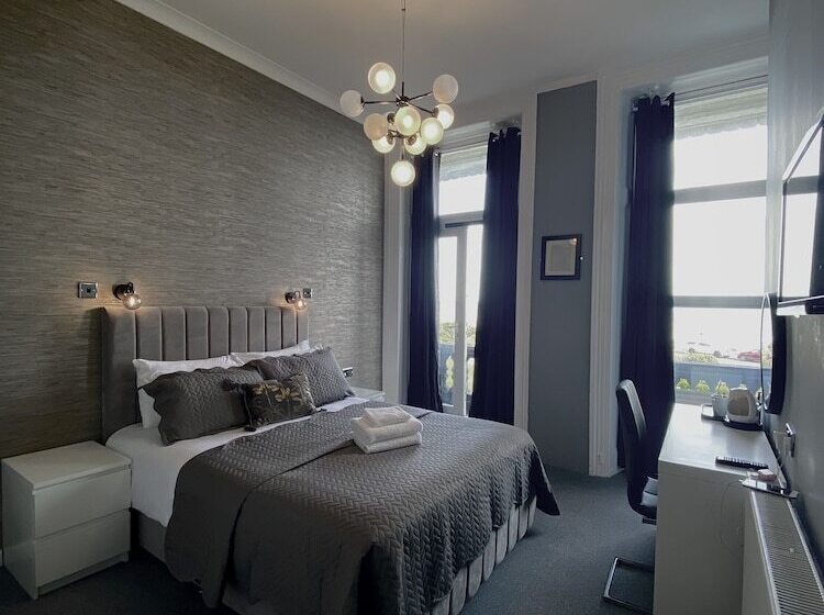 Номер Стандарт Вид на Море с Балконом, The Lansdowne