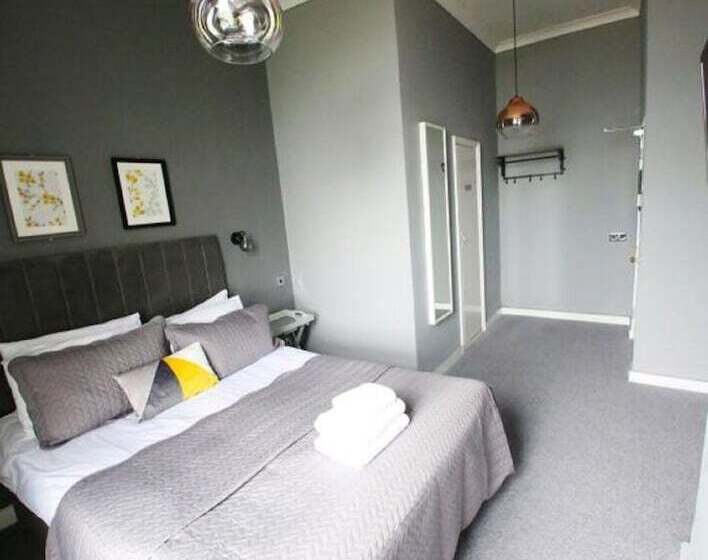 Номер Стандарт Вид на Море, The Lansdowne