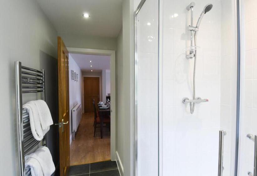 带2个卧室的公寓, Marsham Court