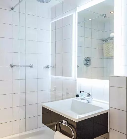 Classic Yhden Hengen Huone, Mercure Birmingham West