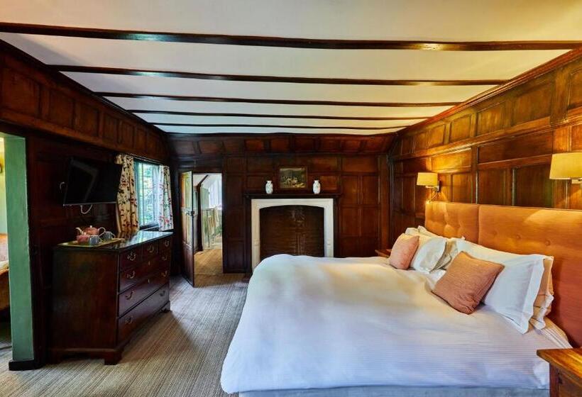 جناح, Ockenden Manor Hotel & Spa