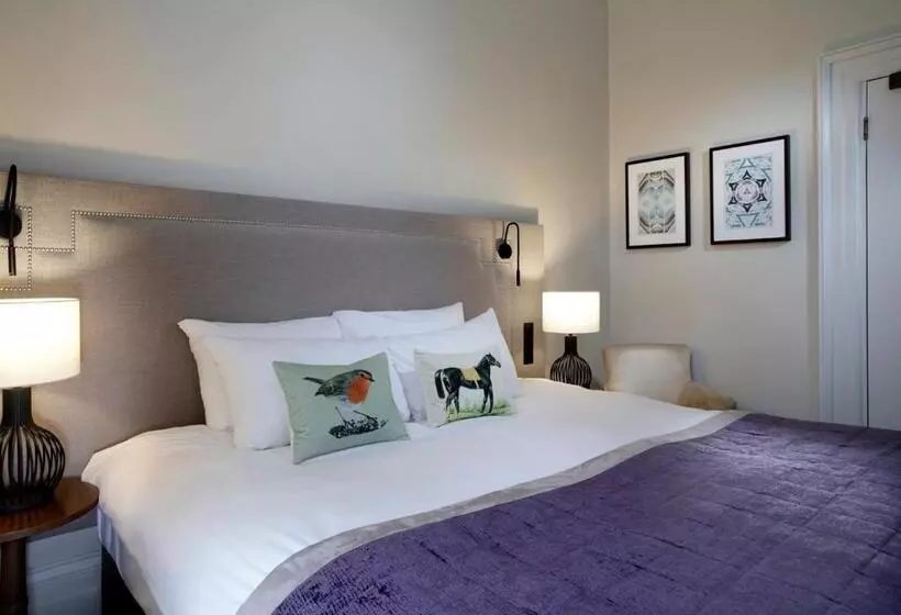 キングサイズベッドのデラックスルーム, Queens Hotel Cheltenham