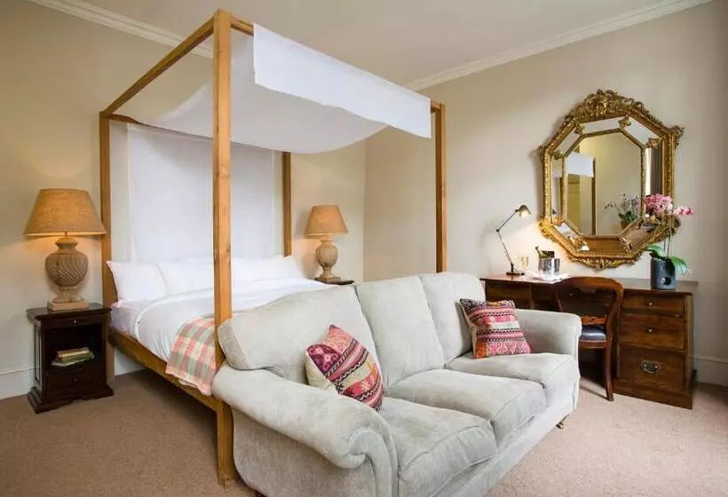 اتاق لوکس, The Angel Hotel Abergavenny