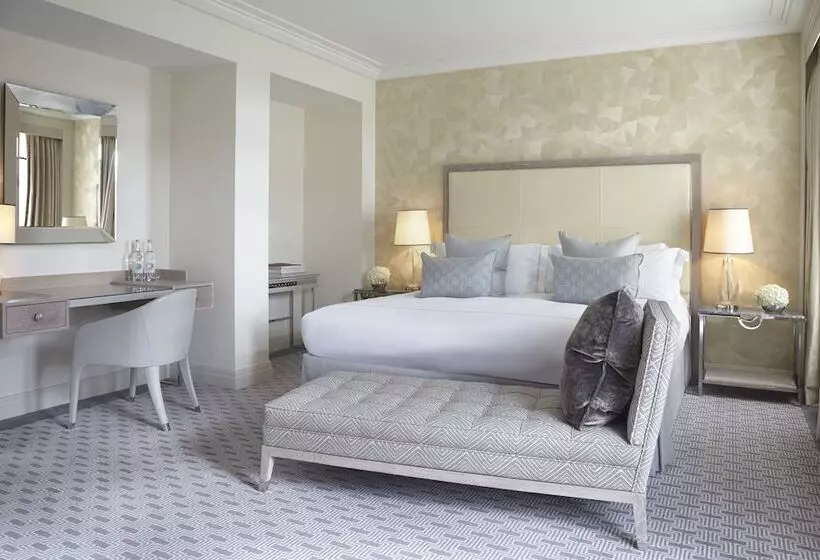 اتاق استاندارد با بالکن, The Berkeley, Maybourne