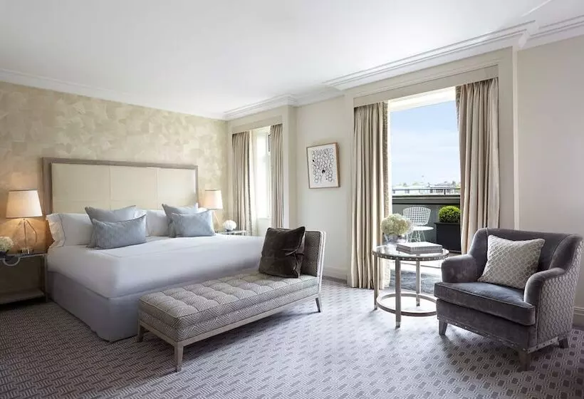 اتاق استاندارد با بالکن, The Berkeley, Maybourne