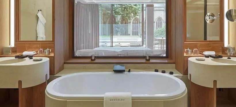 Suite with Terrace, The Berkeley, Maybourne