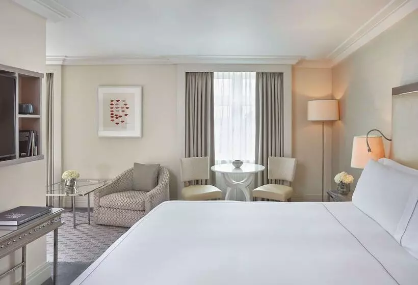 سوییت جونیور با بالکن, The Berkeley, Maybourne