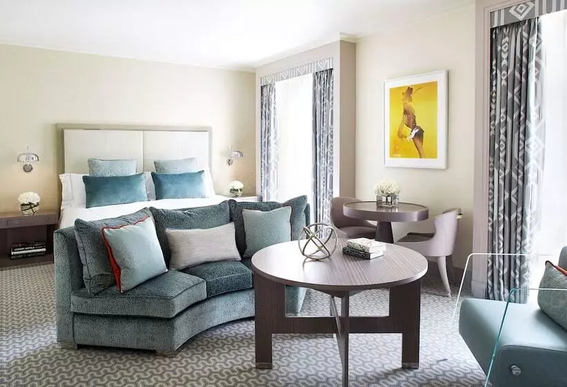 سوئیت جونیور با تراس, The Berkeley, Maybourne
