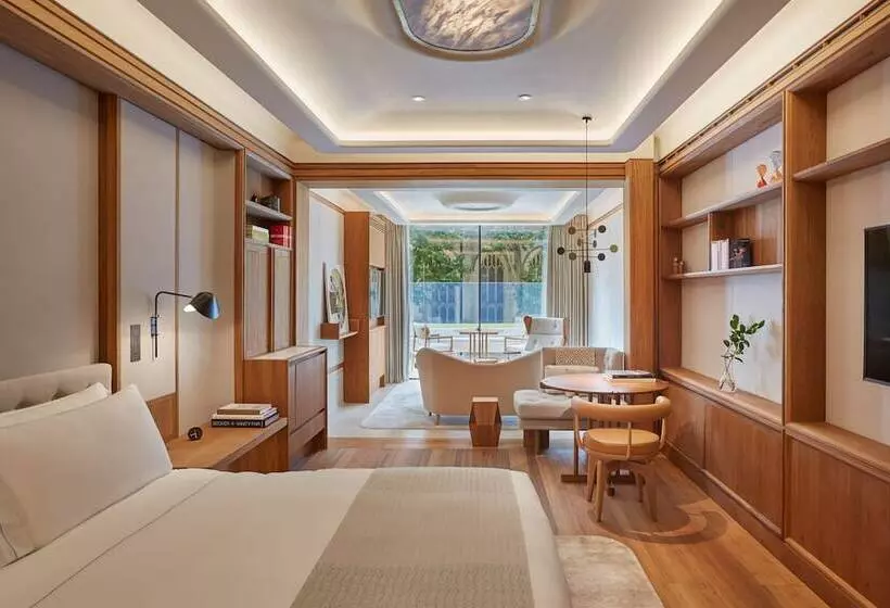 سوئیت جونیور با تراس, The Berkeley, Maybourne