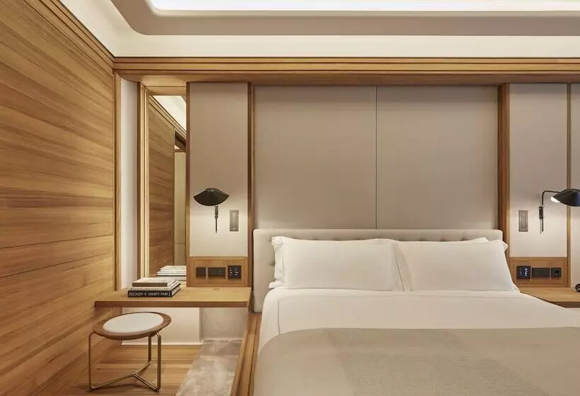 سوئیت جونیور با تراس, The Berkeley, Maybourne