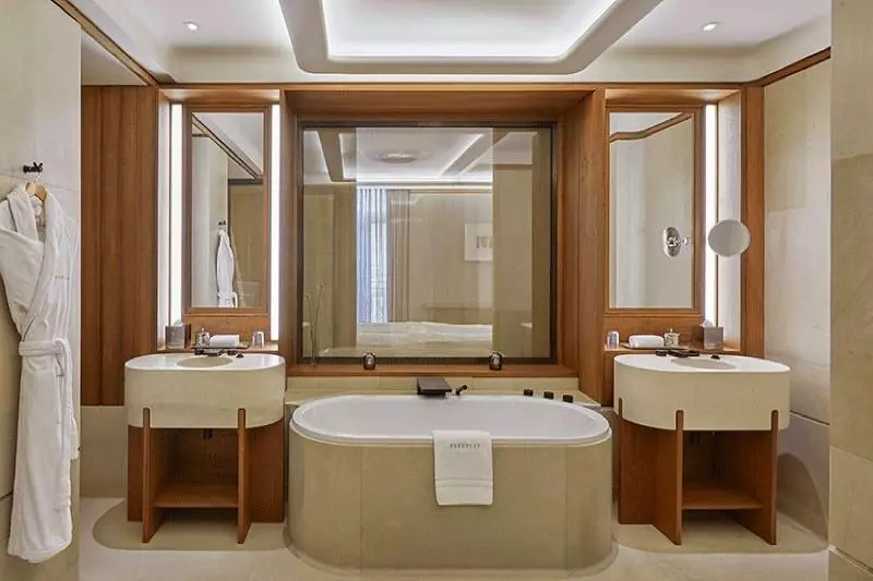 キングサイズベッドのスタンダードルーム, The Berkeley, Maybourne Hotel Collection