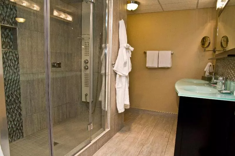 سوئیت جونیور با تراس, The Berkeley, Maybourne