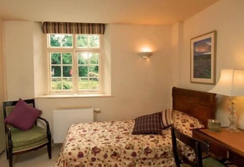 标准单人间, The Crown