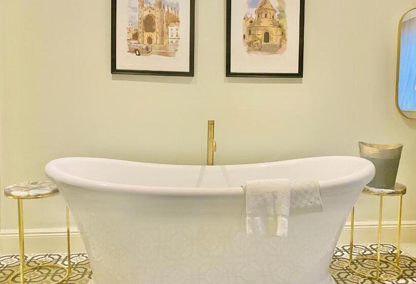 キングサイズベッドのスーペリアルーム, Gonville