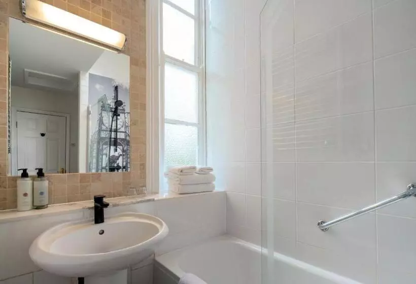 スタンダードルーム, The Queen At Chester Hotel, Bw Premier Collection