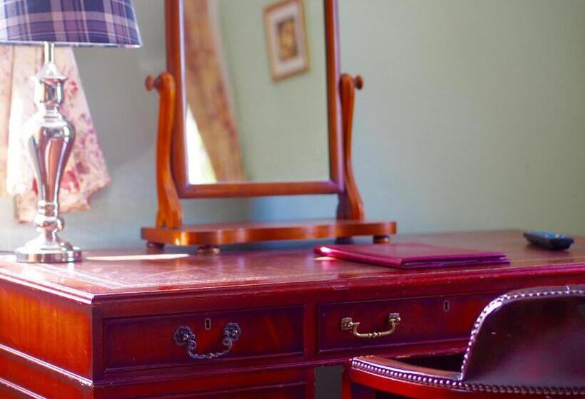 חדר דלוקס, Wrangham House