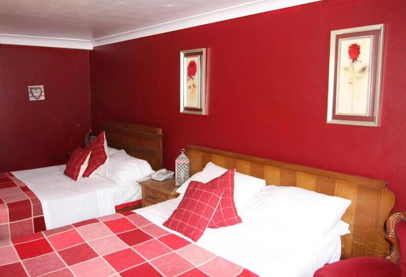 חדר משפחתי, Wrangham House