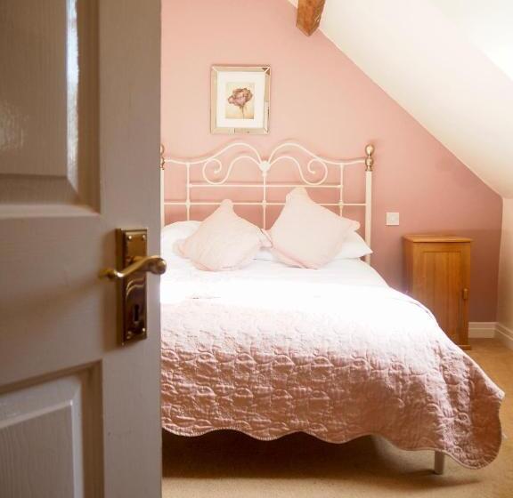 חדר סטנדרט, Wrangham House