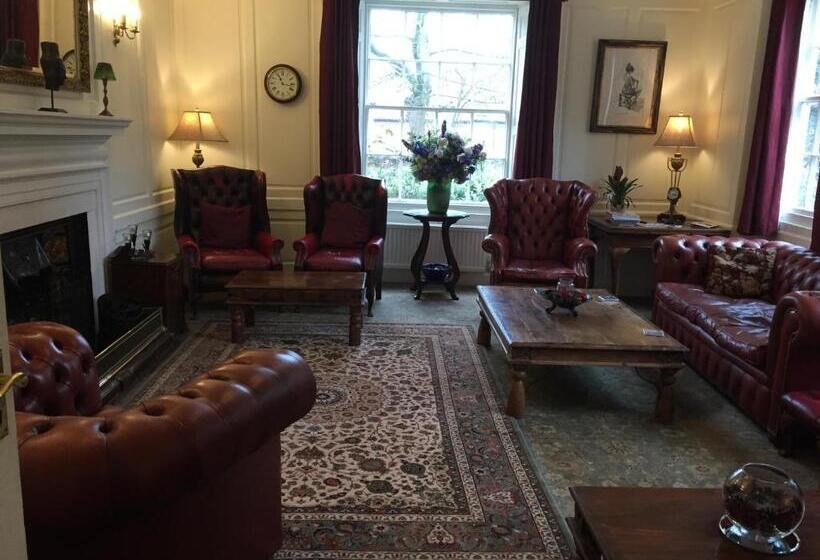 חדר אקונומי, Wrangham House