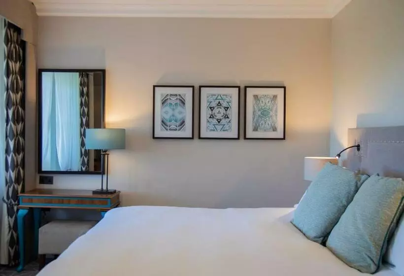 キングサイズベッドのデラックスルーム, Queens Hotel Cheltenham