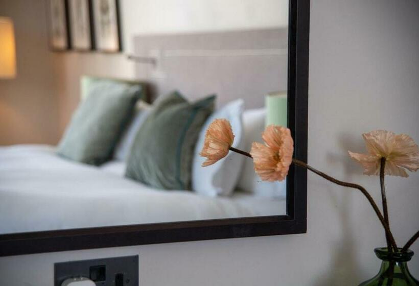 غرفة سوبيريور, Queens Hotel Cheltenham