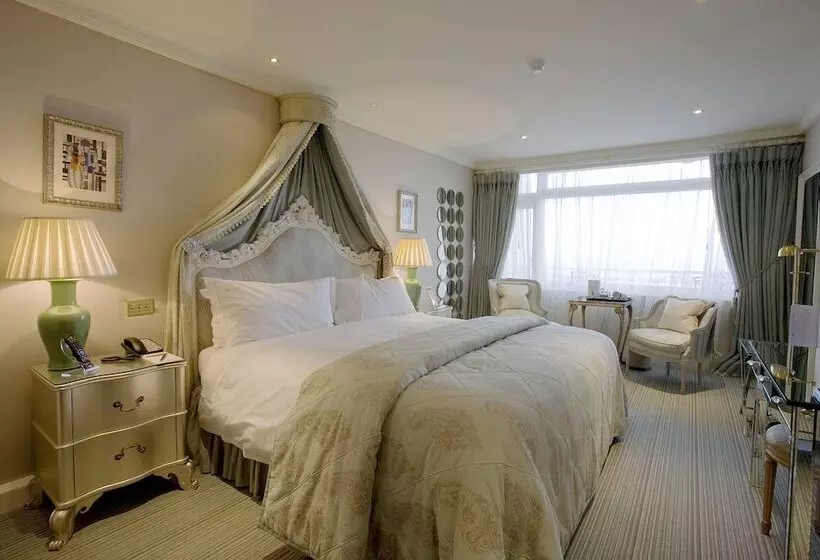 اتاق استاندارد با تخت دوبل و چشم‌انداز, The Old Government House Hotel & Spa