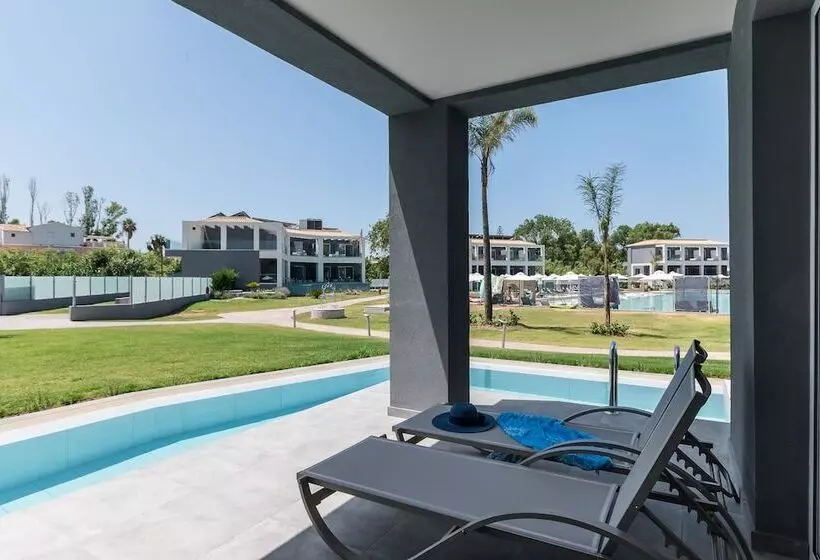 Junior Suite amb Piscina, Acharavi Beach