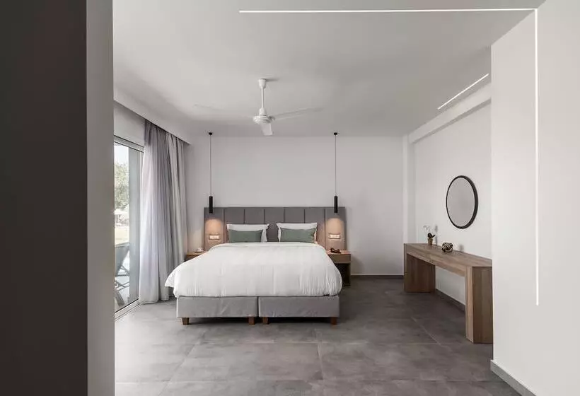 Junior Suite amb Piscina, Acharavi Beach