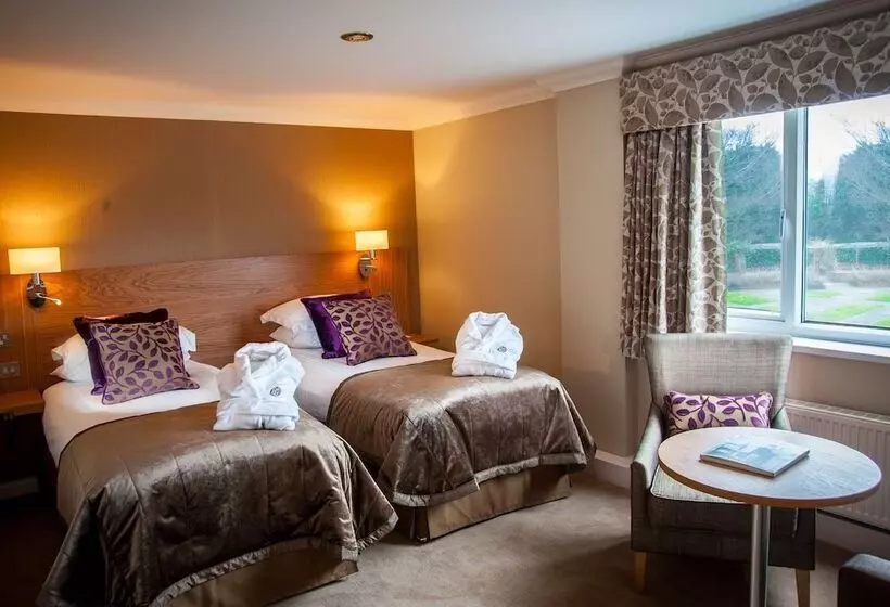 デラックスルーム, Barton Manor Hotel & Spa; Bw Signature Collection