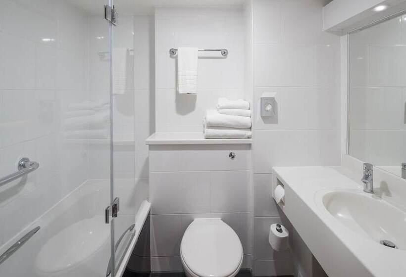 اتاق استاندارد, Crowne Plaza Plymouth, An Ihg