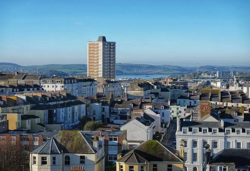 اتاق استاندارد برای معلولان, Crowne Plaza Plymouth, An Ihg