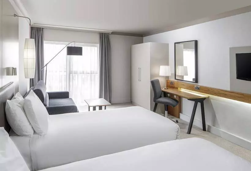اتاق استاندارد برای معلولان, Crowne Plaza Plymouth, An Ihg
